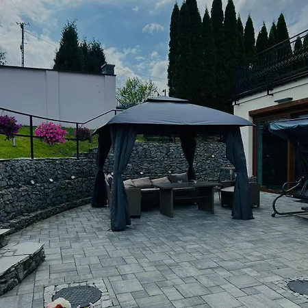 Lesne Wzgorze 3* קורבילו