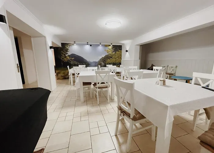 Lesne Wzgorze 3* קורבילו